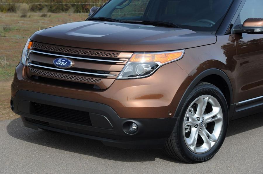  Ford Explorer 2011 года  (фото 47 из 174)